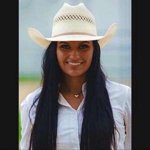 Meet your Posher, Grace